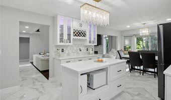 48821 Tremont Dr, Macomb, MI 48044