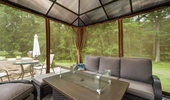 13 Kelso Dr, Bow, NH 03304