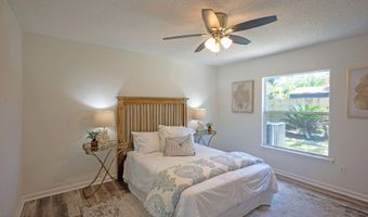 1145 STOCKS St, Atlantic Beach, FL 32233