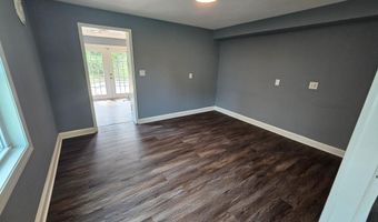 6422 PICKETT St, Alexandria, VA 22306