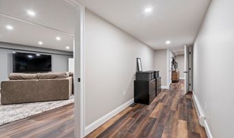 271 Red Gate Ln, Acton, ME 04001