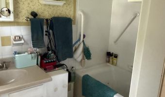 363 Mount Hope Ave, Bangor, ME 04401
