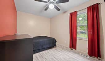 341 Courtland Dr, Appomattox, VA 24522