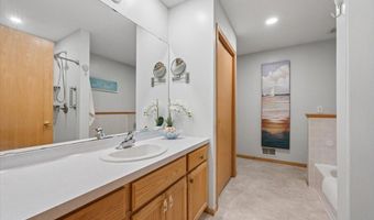 13310 Glenhaven Ct, Apple Valley, MN 55124