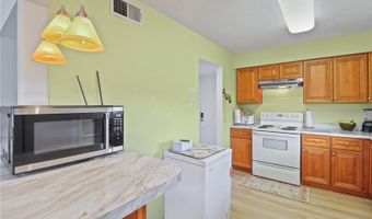 1640 JUNO Trl 204C, Astor, FL 32102