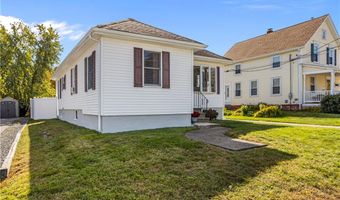 17 Mowry Ave, Cumberland, RI 02864