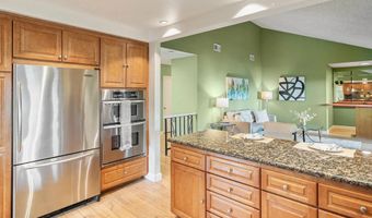 7945 Shadow Hill Dr, La Mesa, CA 91941