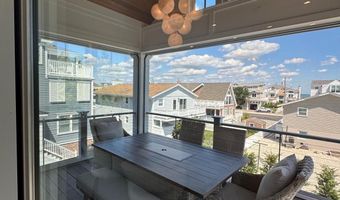 281 7TH St, Avalon, NJ 08202