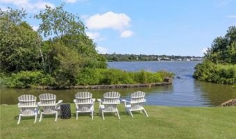 44 Bliss Mine Rd 10, Middletown, RI 02842