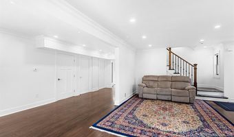 309 Clinton Ave, Bergenfield, NJ 07621