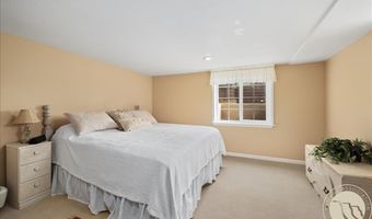 2911 E MacDonald Dr, Billings, MT 59102