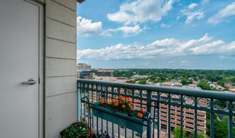 851 N GLEBE Rd 1911, Arlington, VA 22203