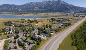 500 SNAKE RIVER Dr 2, Alpine, WY 83128
