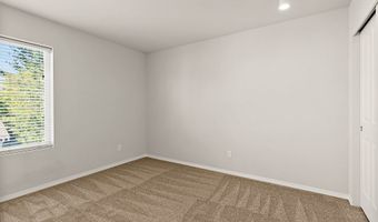935 67th St SE, Auburn, WA 98092