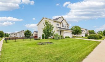 4704 NE Hayes Dr, Ankeny, IA 50021