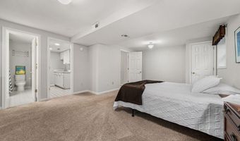 3843 30TH St N, Arlington, VA 22207