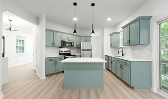 2032 S LANGLEY St, Arlington, VA 22204