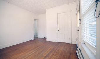 3 Grand St, Augusta, ME 04330