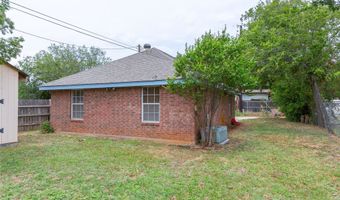 634 E N 16th St B, Abilene, TX 79601