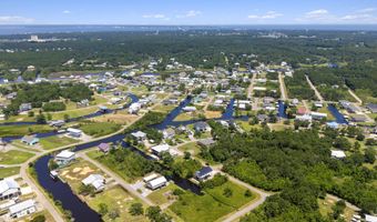825 Larkspur Ln, Bay St. Louis, MS 39520