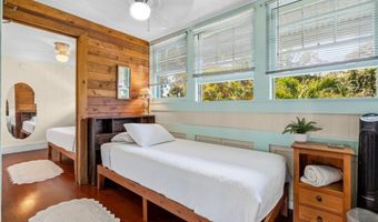 1896 KALANIANAOLE St, Hilo, HI 96720