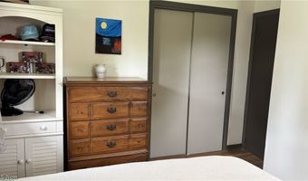 11784 Chamberlain, Aurora, OH 44202