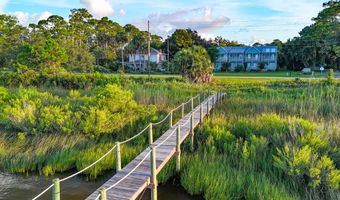 309 Hwy 98, Apalachicola, FL 32320