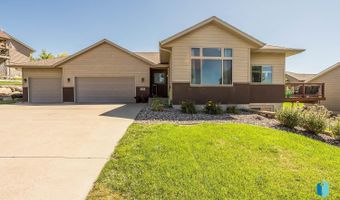 808 N Quartz Ave, Brandon, SD 57005