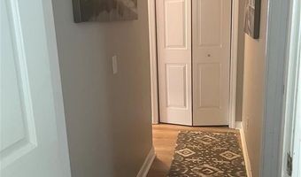 31 Franklin St 2, Newport, RI 02840