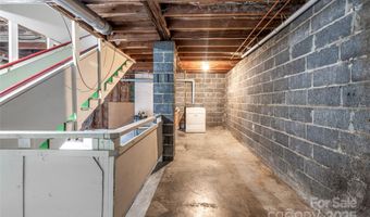 26 Lorraine Ave, Asheville, NC 28804