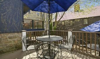 5 Division St, Newport, RI 02840
