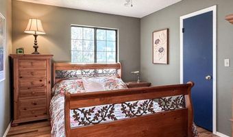 331 Lanesville Dr, Apalachicola, FL 32320