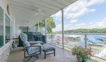 14 Iowa St. B2, Arnolds Park, IA 51331