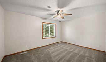 2805 NW Park Ln, Ankeny, IA 50023
