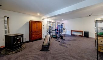 1 Bantry Ct, Alloway, NJ 07422
