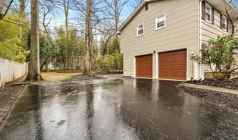 9 Poe Ln Rd2, Allentown, NJ 08501
