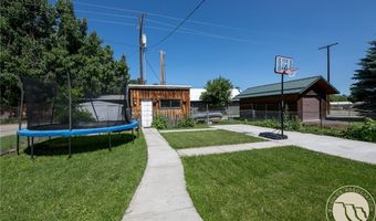 54 N Montana Ave, Absarokee, MT 59001