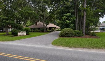 22 Sams Point Way, Beaufort, SC 29907