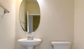 7810 LOCUST LEAF Ln, Alexandria, VA 22315