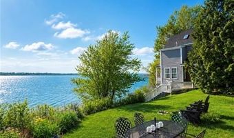 13 Harding Ave, East Providence, RI 02915