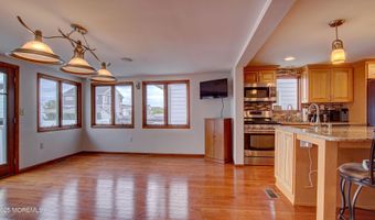 308 16th Ave, Belmar, NJ 07719
