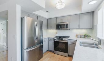 801 Chinle Ave E, Boulder, CO 80304