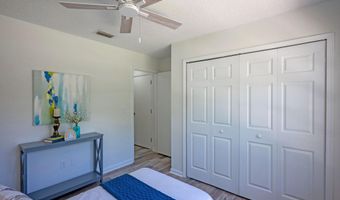1145 STOCKS St, Atlantic Beach, FL 32233