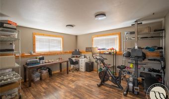 33 Crazy Bear Trl, Absarokee, MT 59001