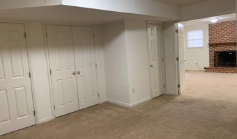 2113 N TAZEWELL Ct, Arlington, VA 22207