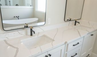 10 NE Armlei Dr, Andrews, TX 79714