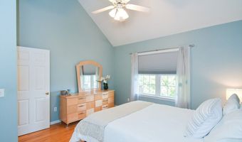 158 Bearhill Rd 105, Cumberland, RI 02864