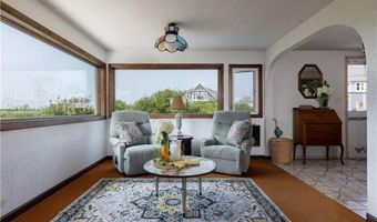 18 Beach Row, Narragansett, RI 02879