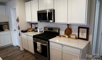 50 Parkwood Ct, Camden, SC 29020