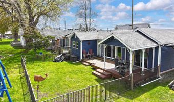 6334 Marina Dr, Algonac, MI 48001